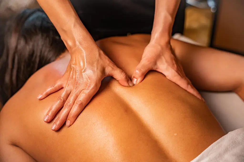 Une massothérapeute pour qui j'ai réalisé une page d'atterrissage pour sa campagne publicitaire ainsi qu'un shooting photo