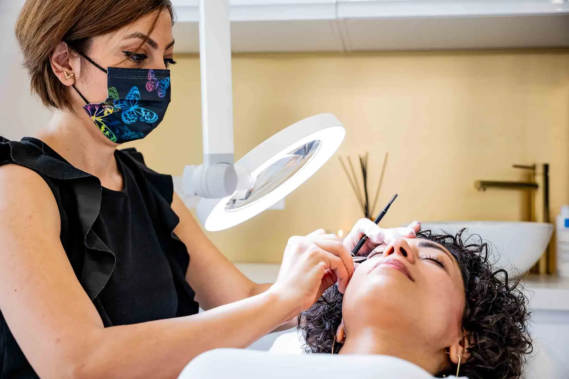 Shooting photo maquillage permanent salon de beauté